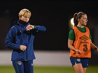 Pauw spoke to Irish skipper Mc...